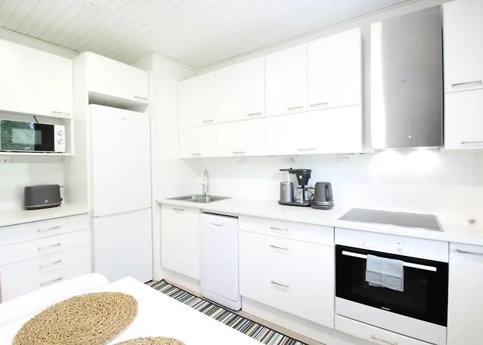 Lägenhet Spacious For 4 *