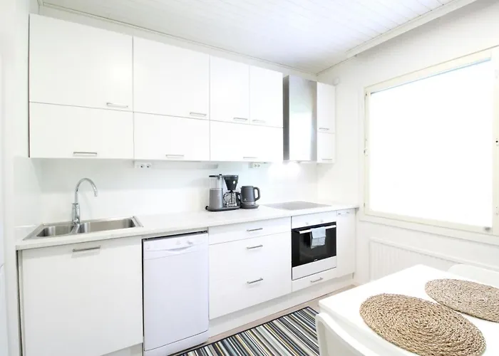 Lägenhet Spacious For 4